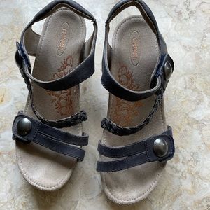 Aetrex wedge sandals.